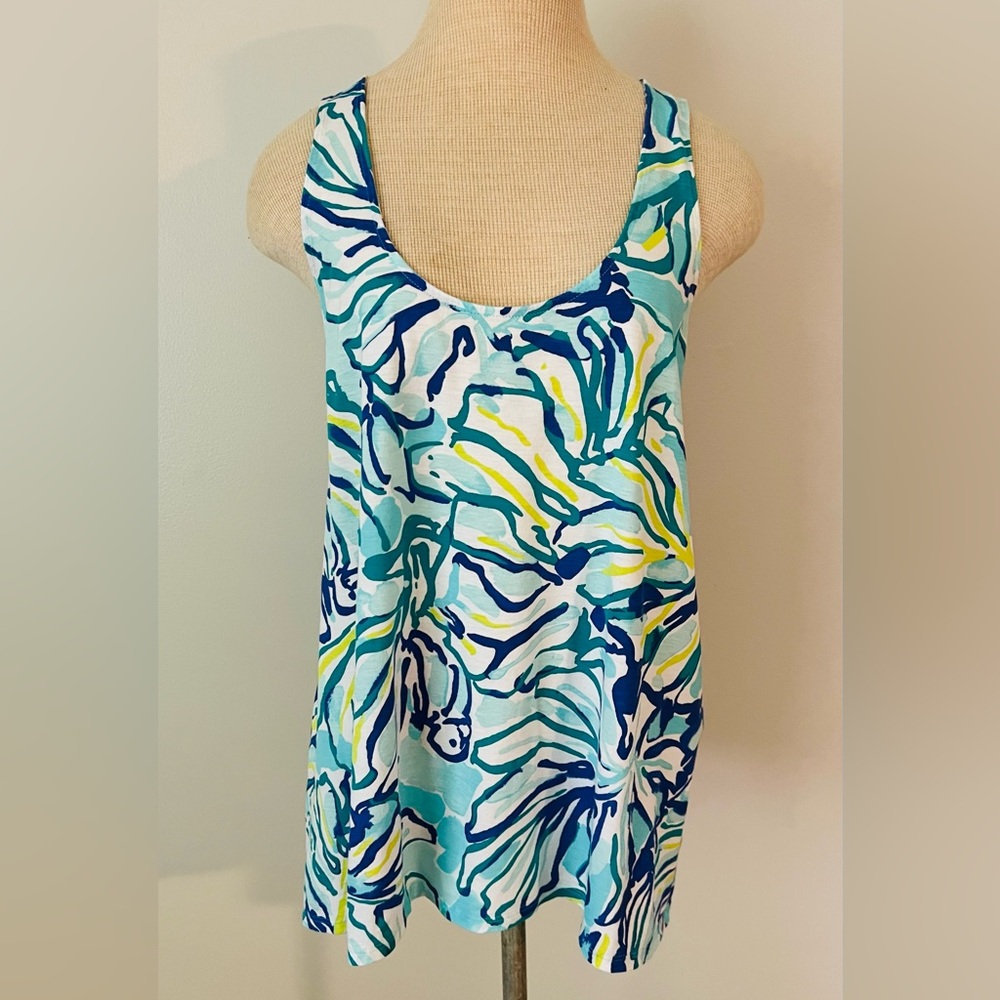 ⬇️ REDUCED! Lilly Pulitzer Monterey top in Stay Cool print Sz M